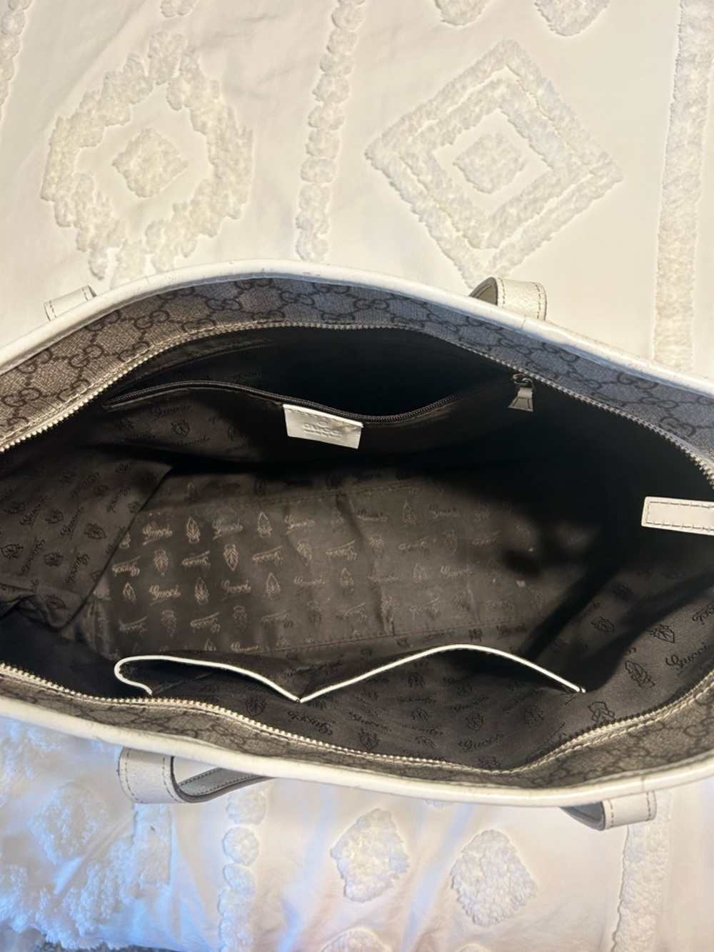 Gucci Beige/Brown GG Supreme Canvas Tote with Cream Handles - Picture 6 of 13